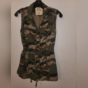 Ci Sono green Camouflage Vest